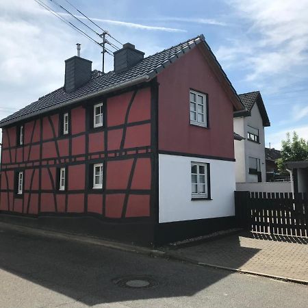 Ferienhaus Eifeldoemchen Villa Bad Munstereifel Bagian luar foto
