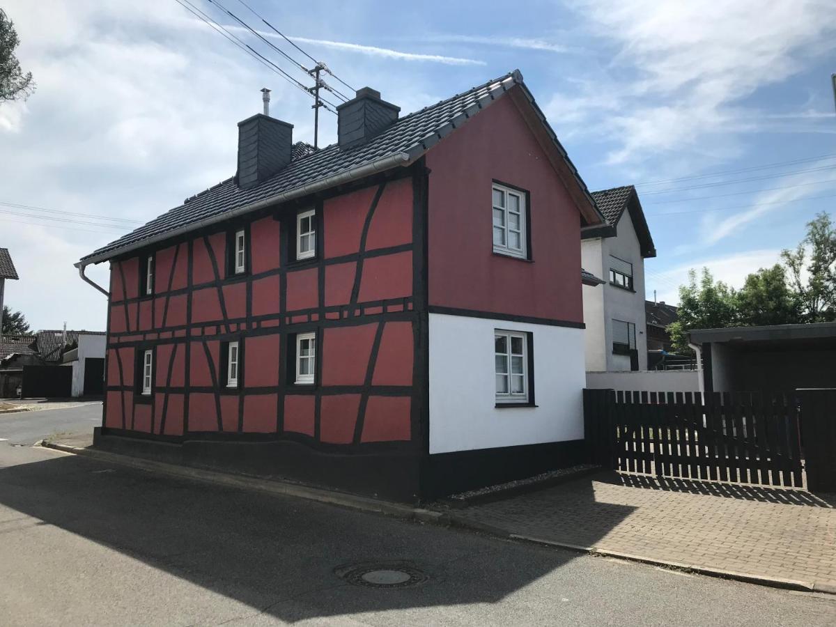 Ferienhaus Eifeldoemchen Villa Bad Munstereifel Bagian luar foto